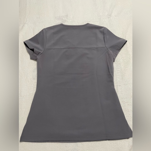 Jaanuu uniform top - Picture 2 of 4